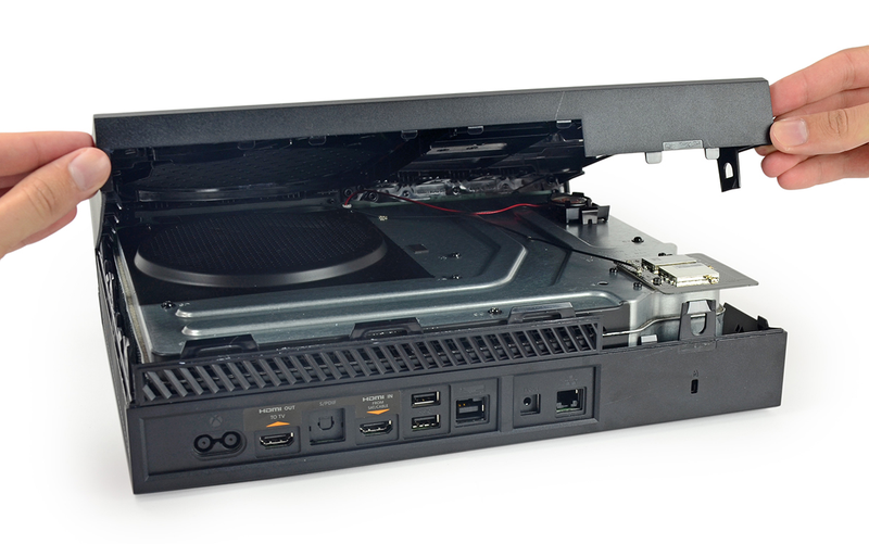 Illustration for article titled La Xbox One pasa por la mesa de autopsias: el lujo es el espacio